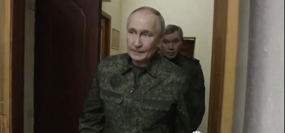 По мнению Олег Жданова, идея о прекращении огня в Украине является утопией