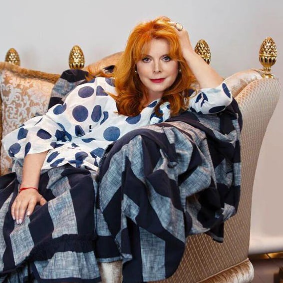 Клара Новикова не дает концертов