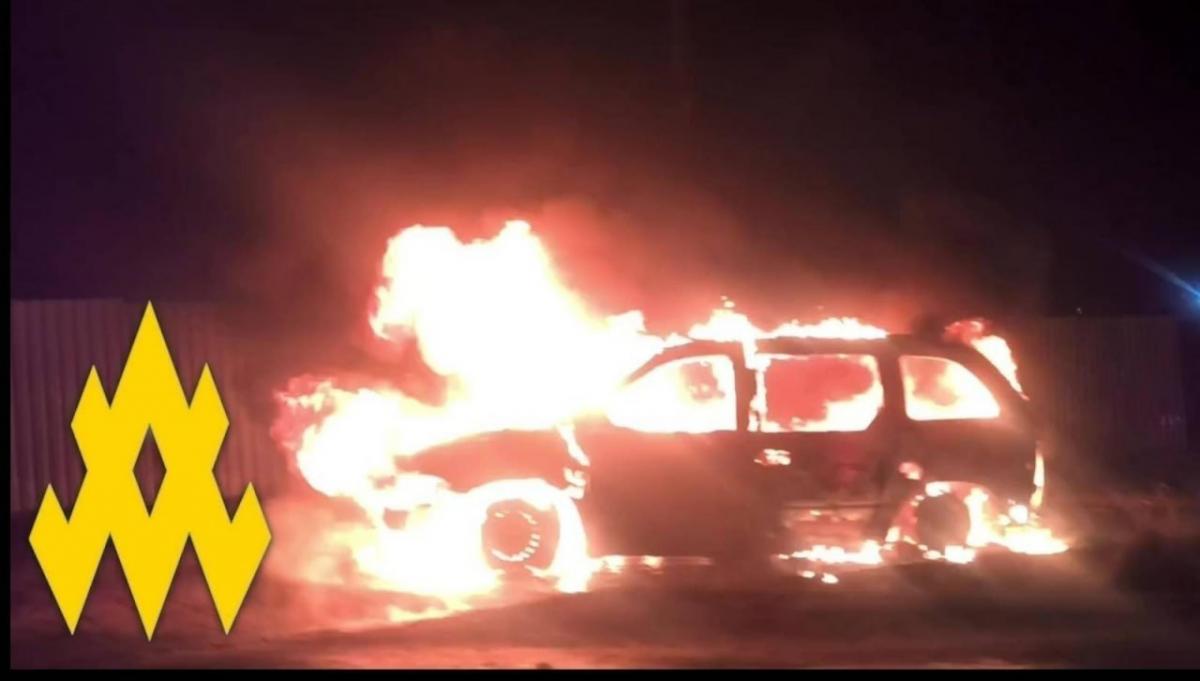 Партизаны сожгли машину врага