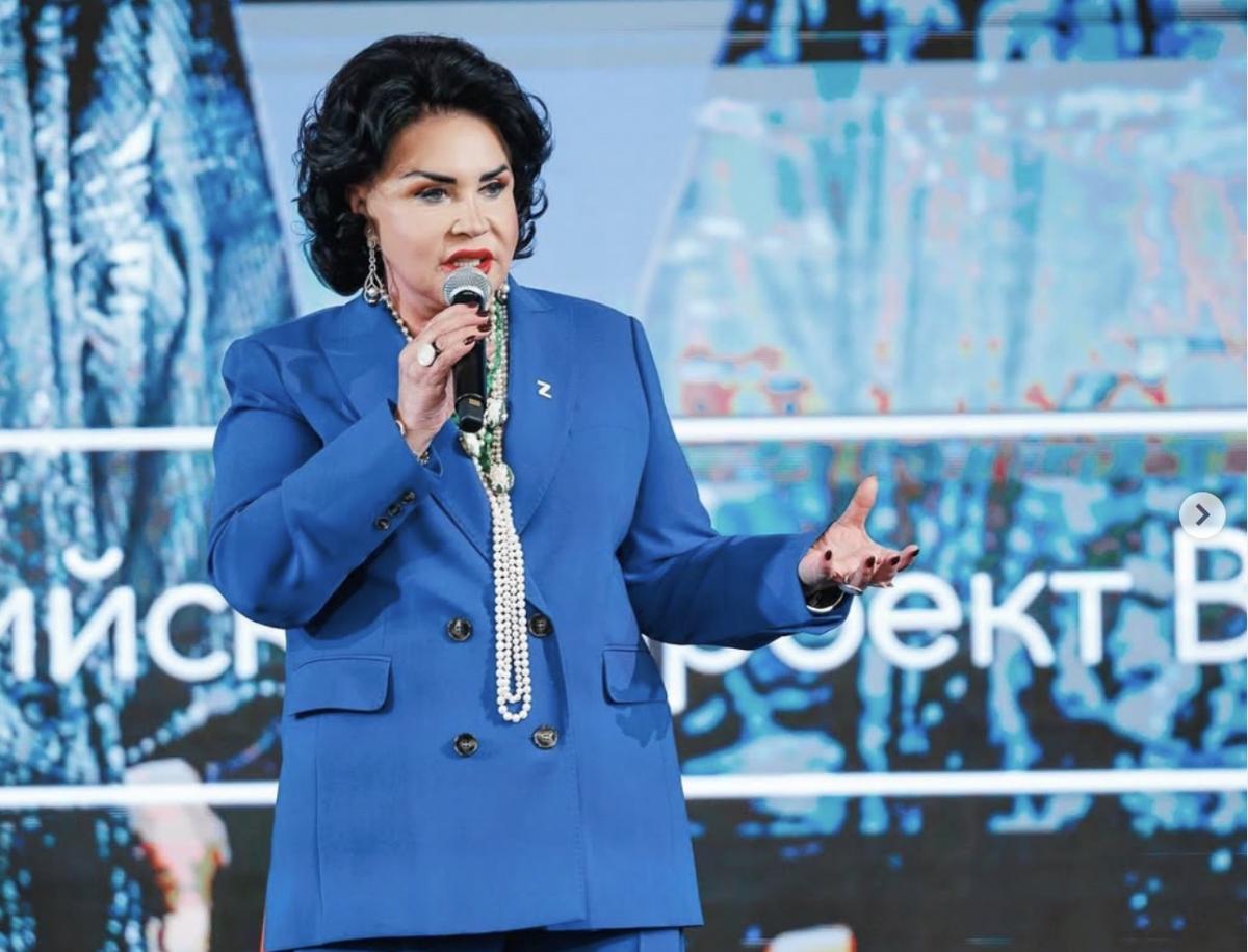 Путинистка Бабкина с новым лицом 