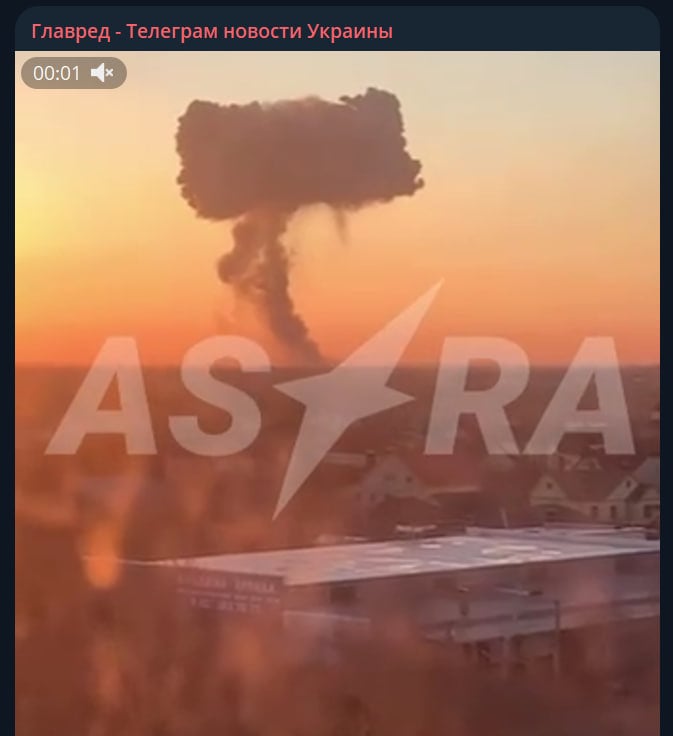 На Енгельсі – пожежа, детонують боєприпаси: Генштаб розкрив деталі атаки На Енгельсі – пожежа, детонують боєприпаси: Генштаб розкрив деталі атаки