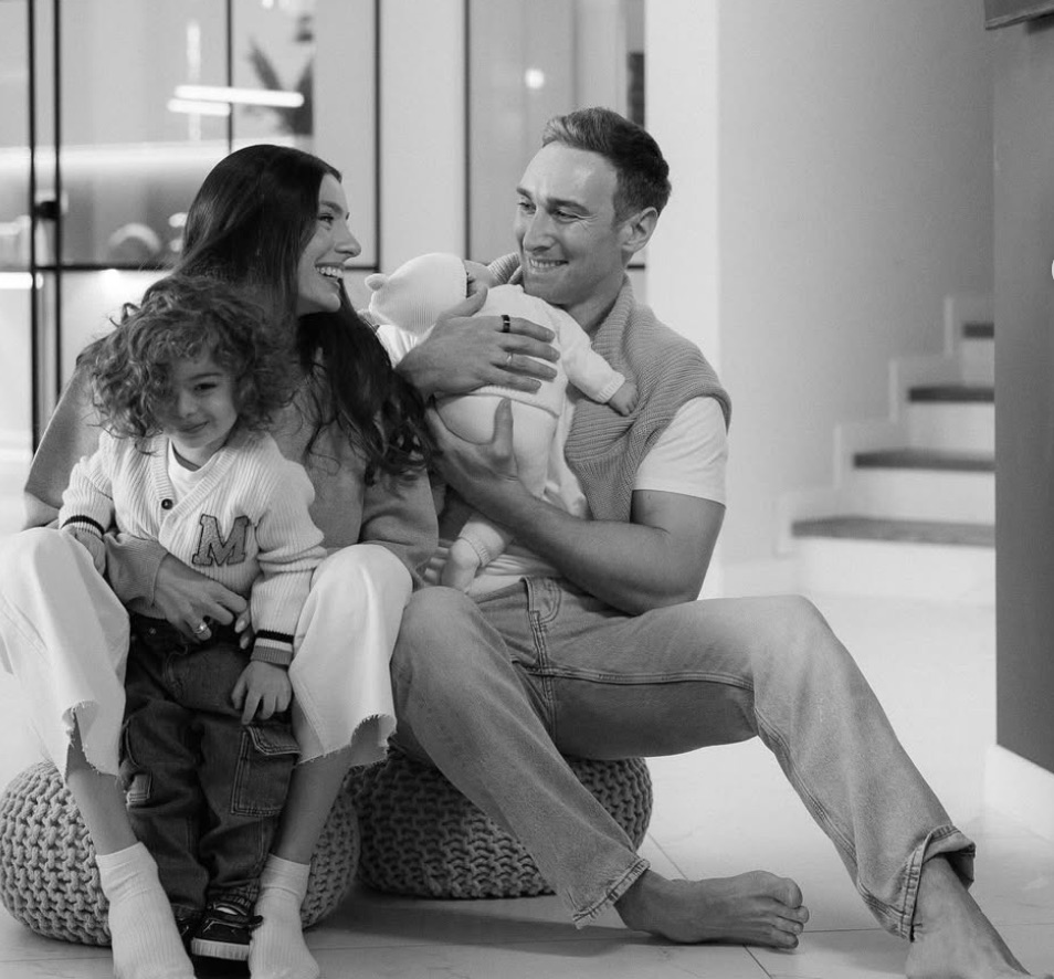 Іраклі Макацарія та Ліза Чічуа з дітьми 