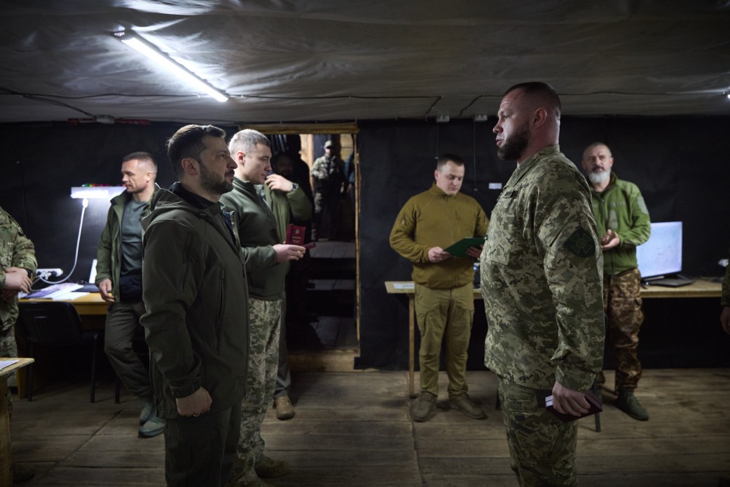 Поїздка Зеленського на Харківщину і Донеччину Поїздка Зеленського на Харківщину і Донеччину