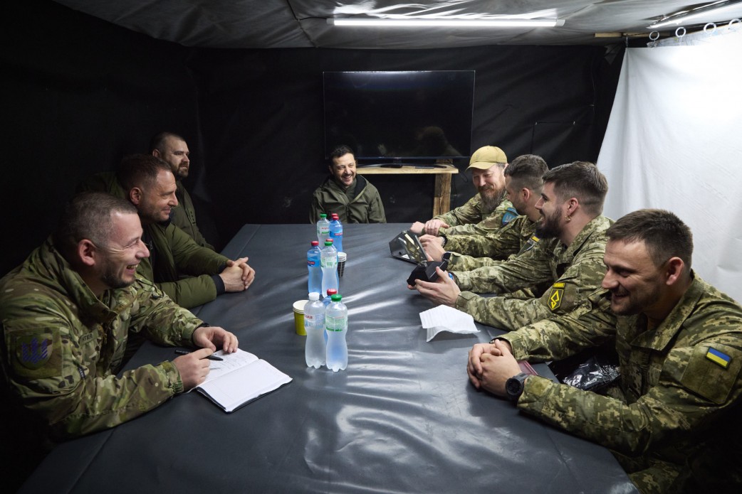 Поїздка Зеленського на Харківщину і Донеччину Поїздка Зеленського на Харківщину і Донеччину