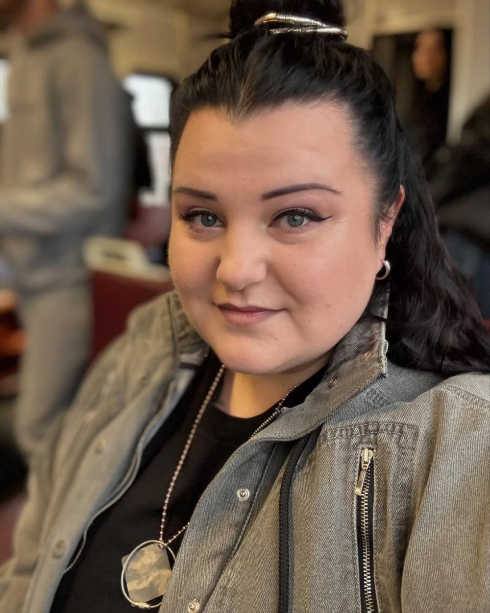 alyona alyona стежить за своїм психологічним здоров'ям alyona alyona стежить за своїм психологічним здоров'ям