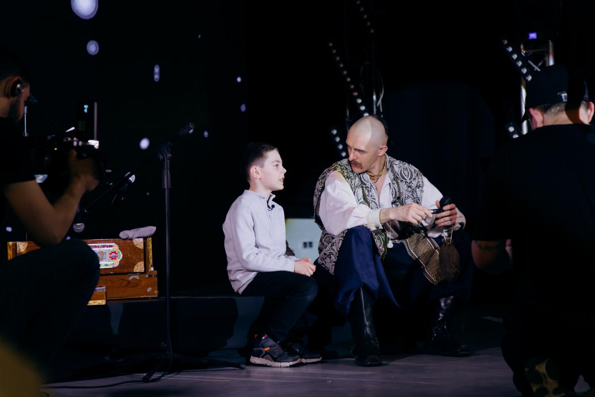 1+1 media та Kozak Siromaha здійснили мрію хлопчика, чий батько героїчно захищав Україну 1+1 media та Kozak Siromaha здійснили мрію хлопчика, чий батько героїчно захищав Україну