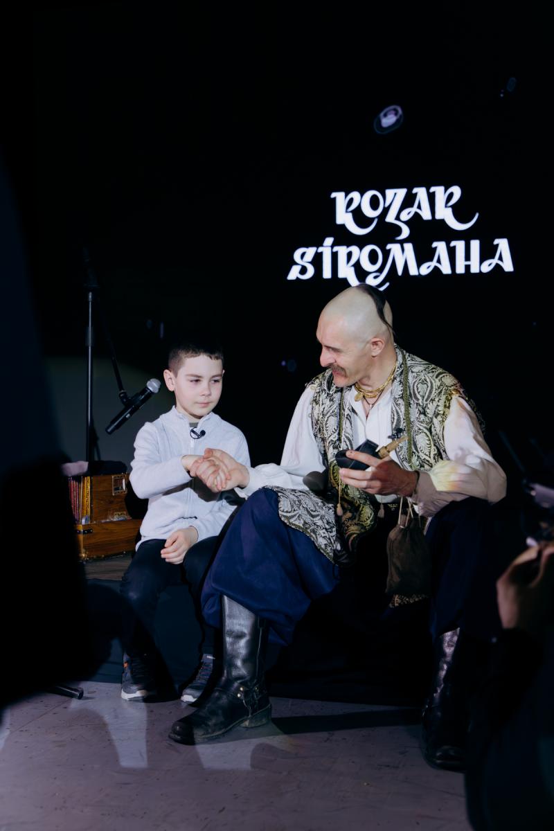 1+1 media та Kozak Siromaha здійснили мрію хлопчика, чий батько героїчно захищав Україну 1+1 media та Kozak Siromaha здійснили мрію хлопчика, чий батько героїчно захищав Україну