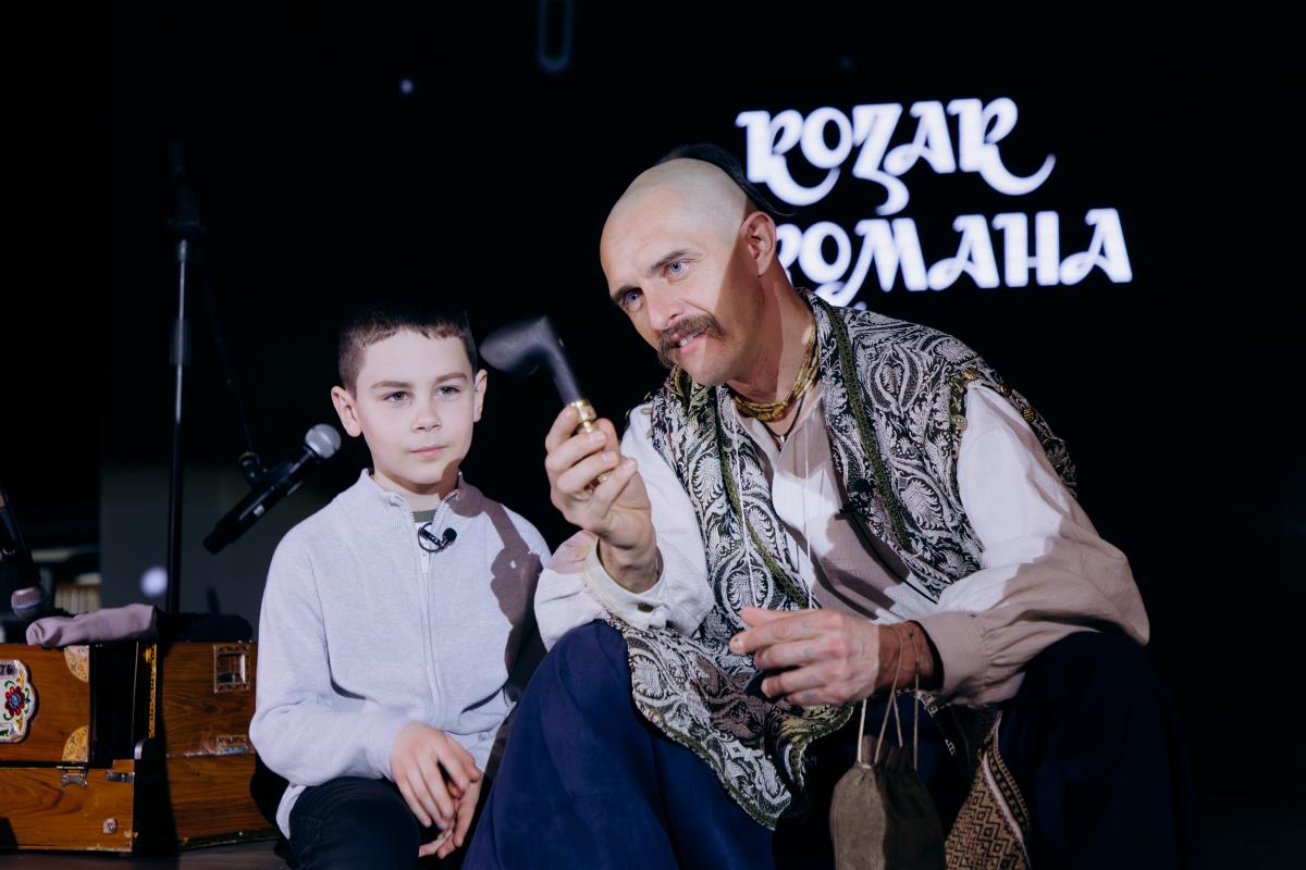 1+1 media та Kozak Siromaha здійснили мрію хлопчика, чий батько героїчно захищав Україну 1+1 media та Kozak Siromaha здійснили мрію хлопчика, чий батько героїчно захищав Україну