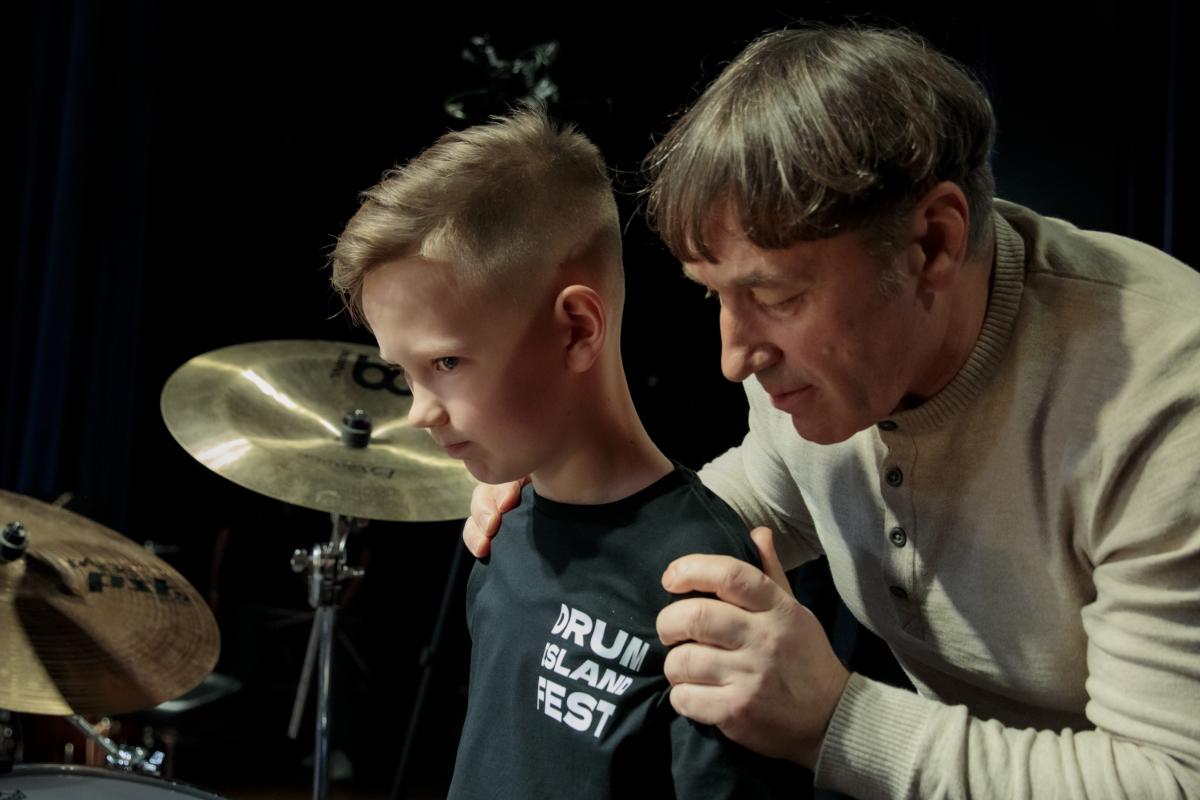 Перспективи й користь гри на барабанах: інтерв'ю з організаторами Drum Island Fest Перспективи й користь гри на барабанах: інтерв'ю з організаторами Drum Island Fest