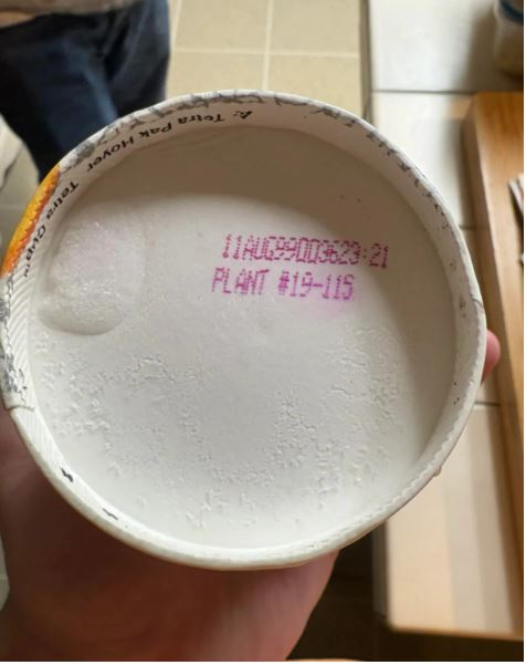 Мороженое из 90-х нашли в морозилке