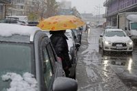 Влупить мороз та сипатиме сніг: синоптики назвали регіони, де різко похолодає