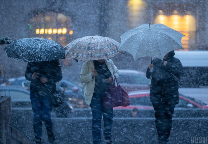 Вдарить мороз і піде сніг: синоптики здивували прогнозом на вересень