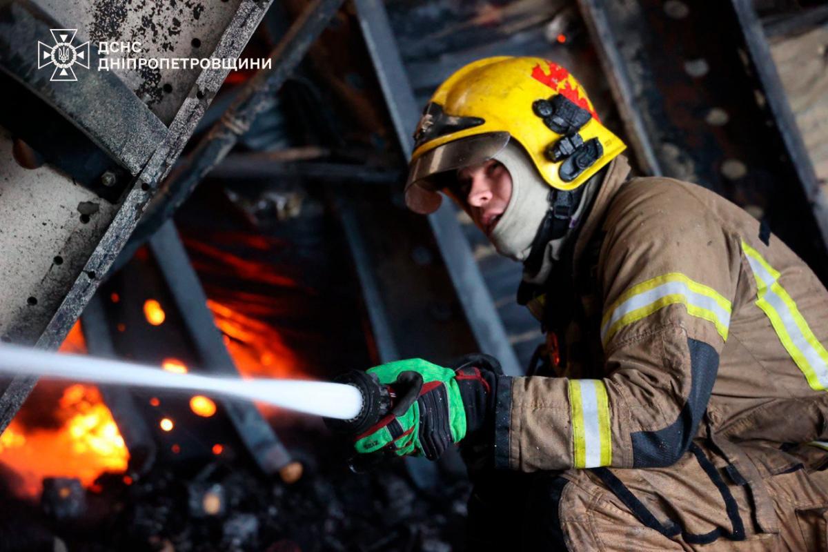 Ракетний удар по Дніпру 10 квітня 