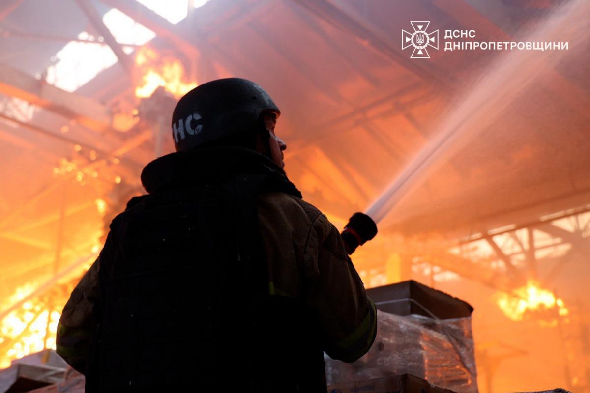 Ракетний удар по Дніпру 10 квітня 