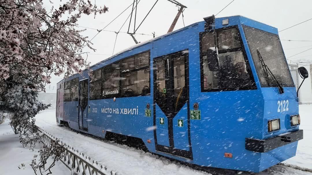Південь України завалило снігом