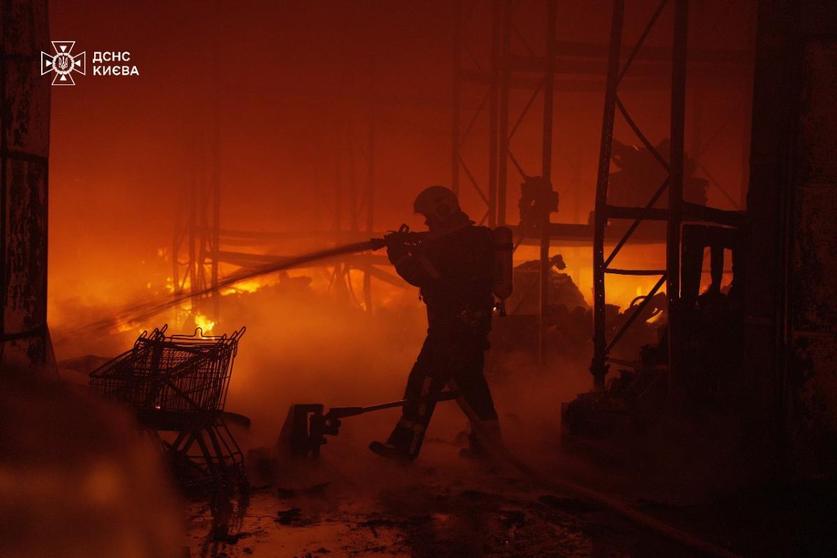 Удар РФ по Києву в ніч на 12 квітня