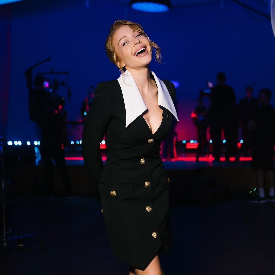 Тина Кароль умеет шутить над собой Тина Кароль умеет шутить над собой