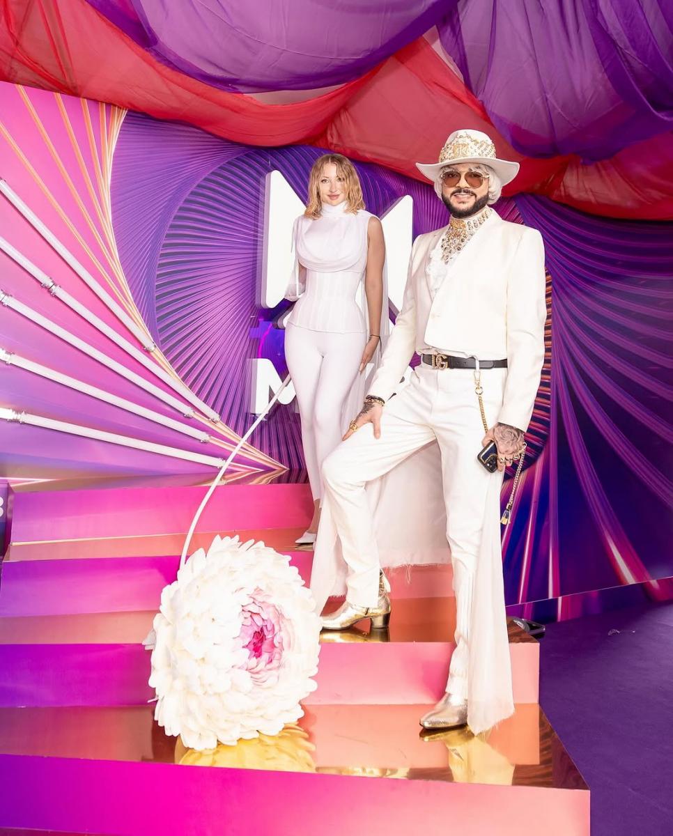 Овсяннікова та Кіркоров мають спільні пісні Овсяннікова та Кіркоров мають спільні пісні