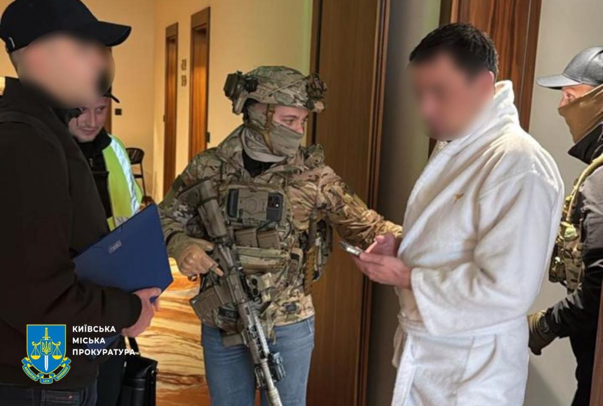 Замглавы КГГА получил подозрение