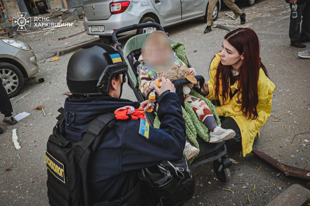 Наслідки ракетного удару РФ по Харкову 18 квітня Наслідки ракетного удару РФ по Харкову 18 квітня