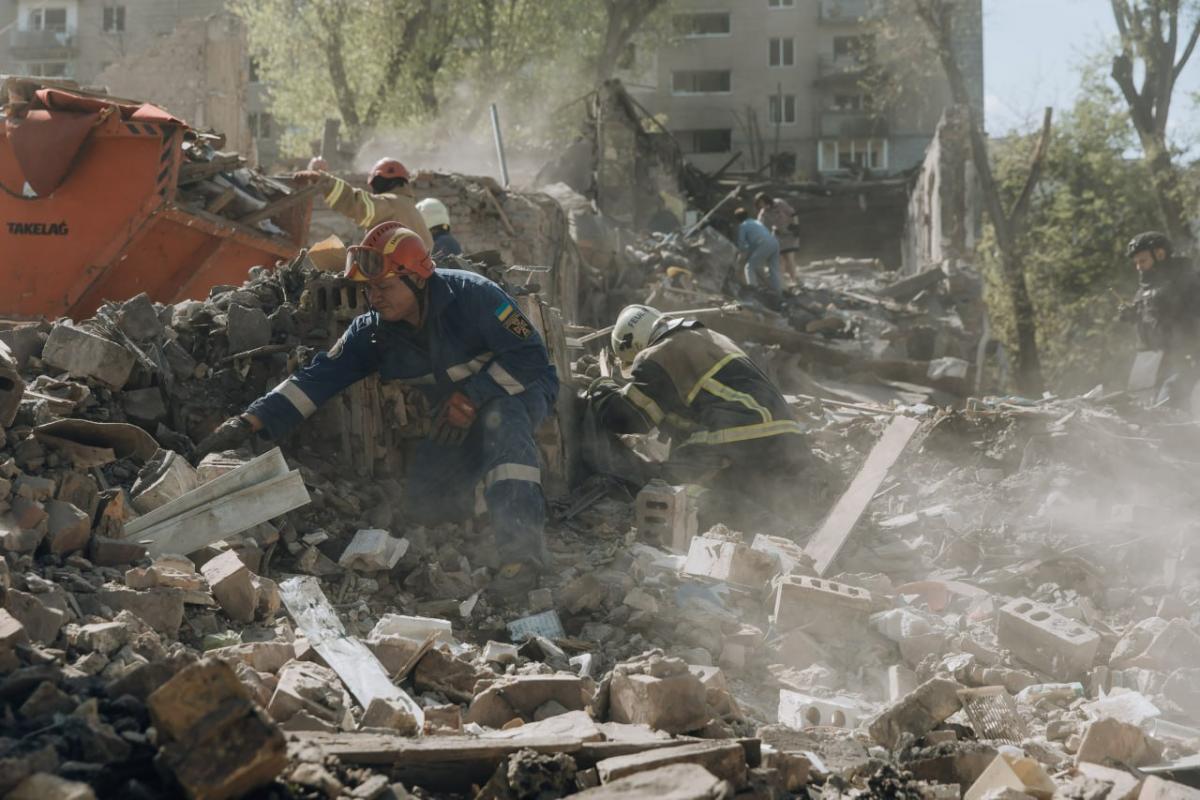 Наслідки російського ракетного удару по Києву 24 квітня 2025 року