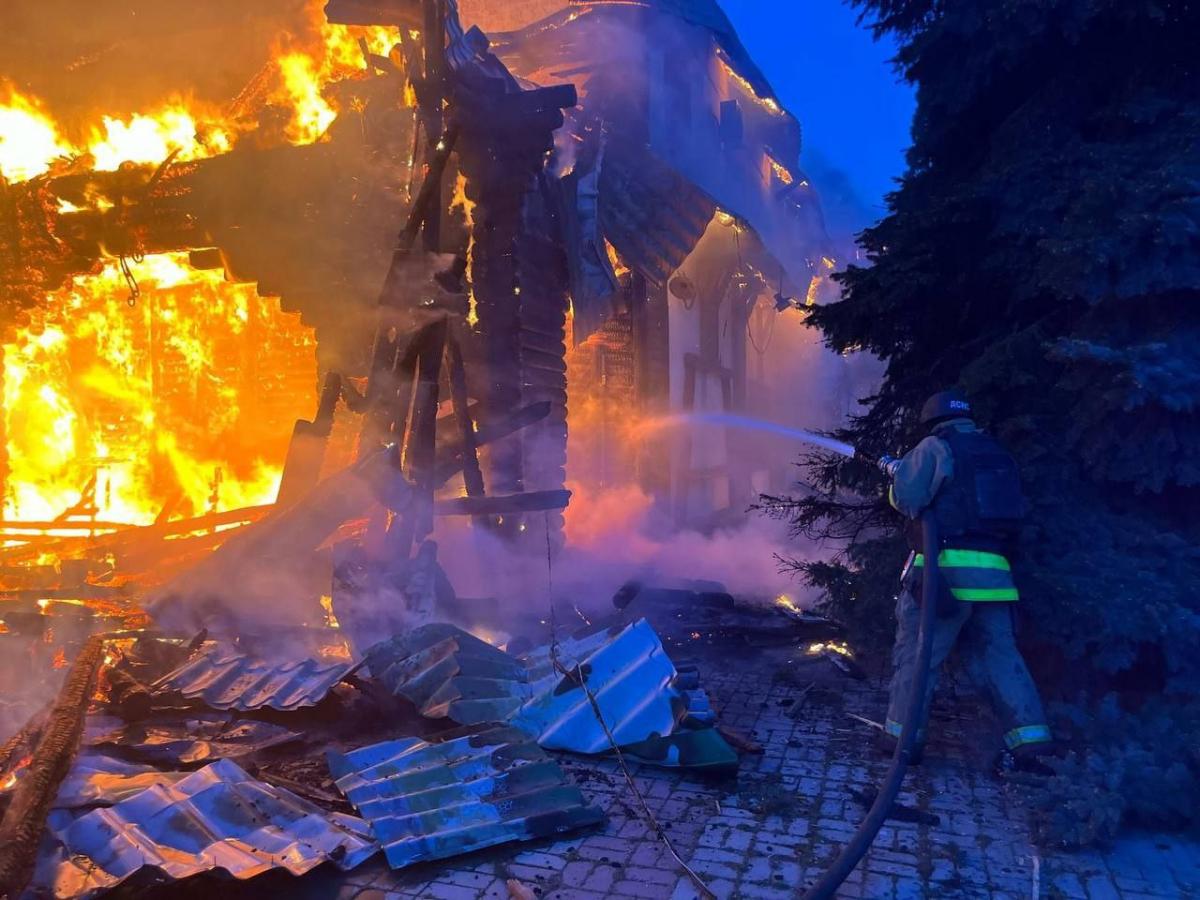 Наслідки атаки РФ на Дніпропетровщину в ніч проти 30 квітня