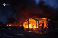 РФ атакувала Київ балістичними ракетами: у трьох районах пожежі, подробиці