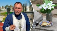 Чи треба залишати паски, яйця і цукерки на могилах померлих: священник пояснив