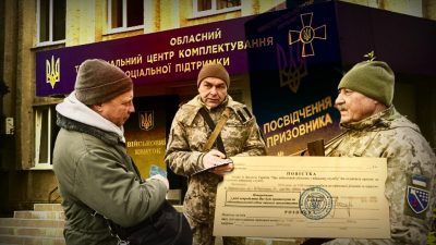 Кому показувати військово-облікові документи більше не потрібно: що змінилось з 1 квітня Кому показувати військово-облікові документи більше не потрібно: що змінилось з 1 квітня