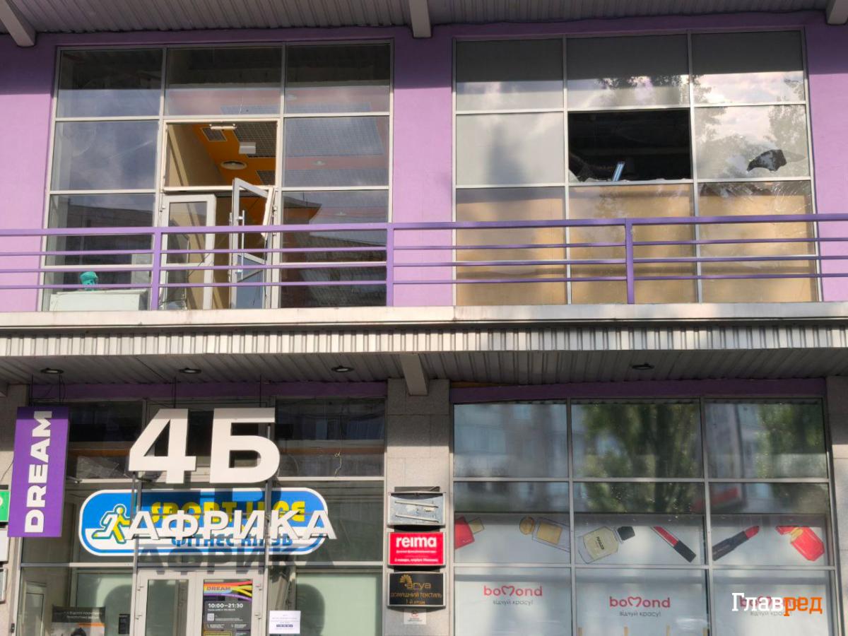 Обстріл Києва 4 травня: який зараз вигляд має місце падіння дронів на Оболоні Обстріл Києва 4 травня: який зараз вигляд має місце падіння дронів на Оболоні