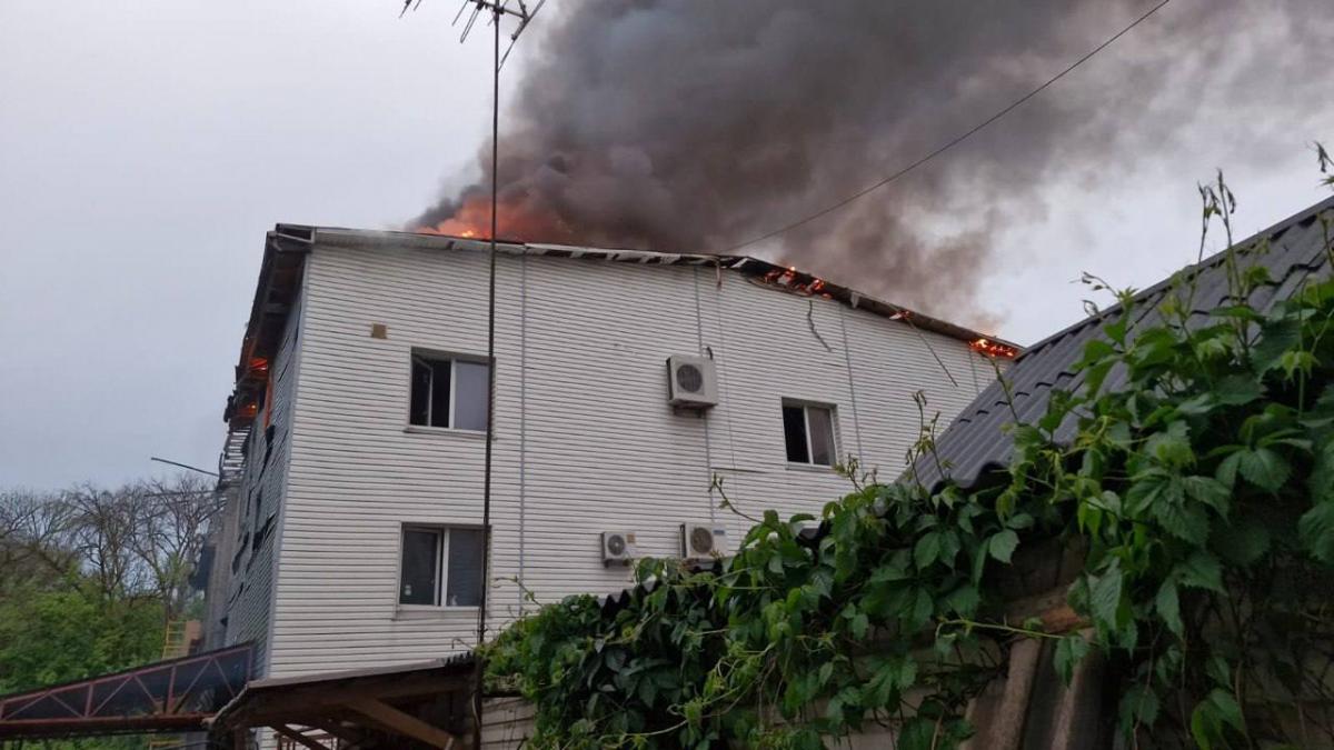 Наслідки атаки дронів по Харкову 6 травня Наслідки атаки дронів по Харкову 6 травня