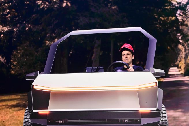 Юрий Великий в роли Илона Маска 