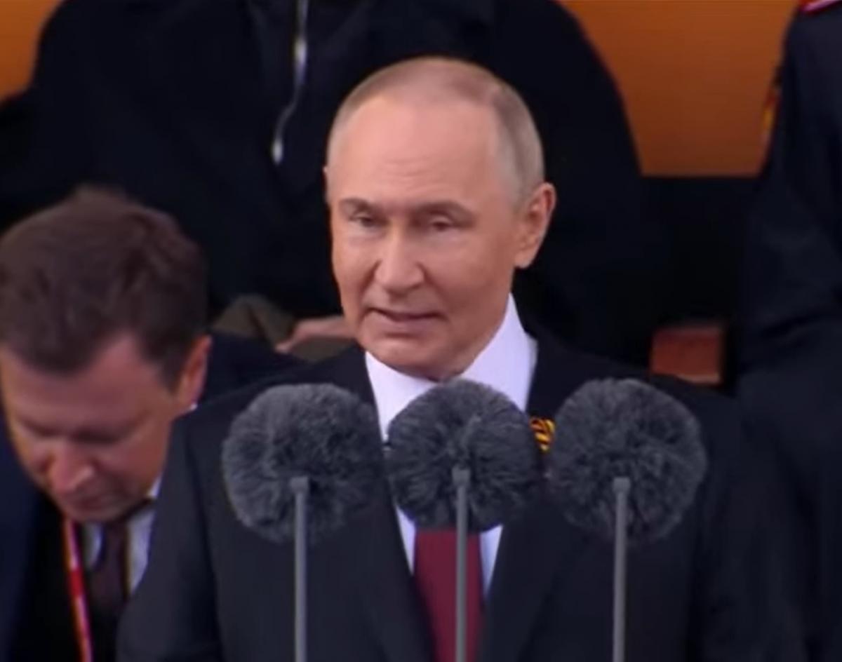 Путін намається привласнити виключно Росії перемогу у Другій світовій війні Путін намається привласнити виключно Росії перемогу у Другій світовій війні