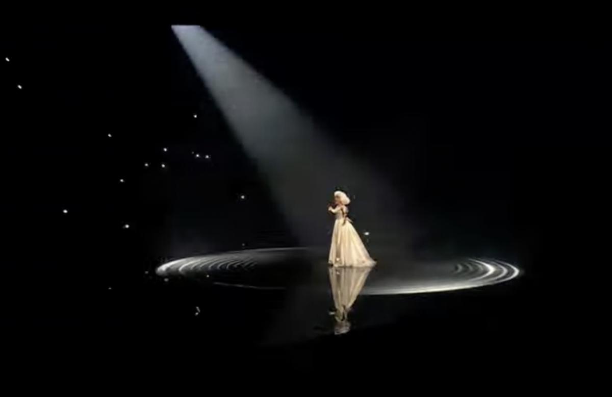 Немо открывает Евровидение 2025 