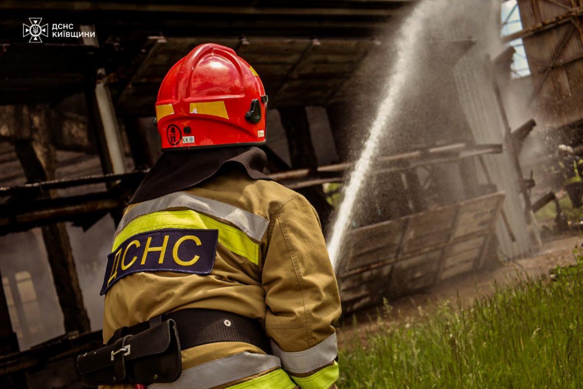 Ликвидация пожара на Белоцерковской ТЭЦ Ликвидация пожара на Белоцерковской ТЭЦ