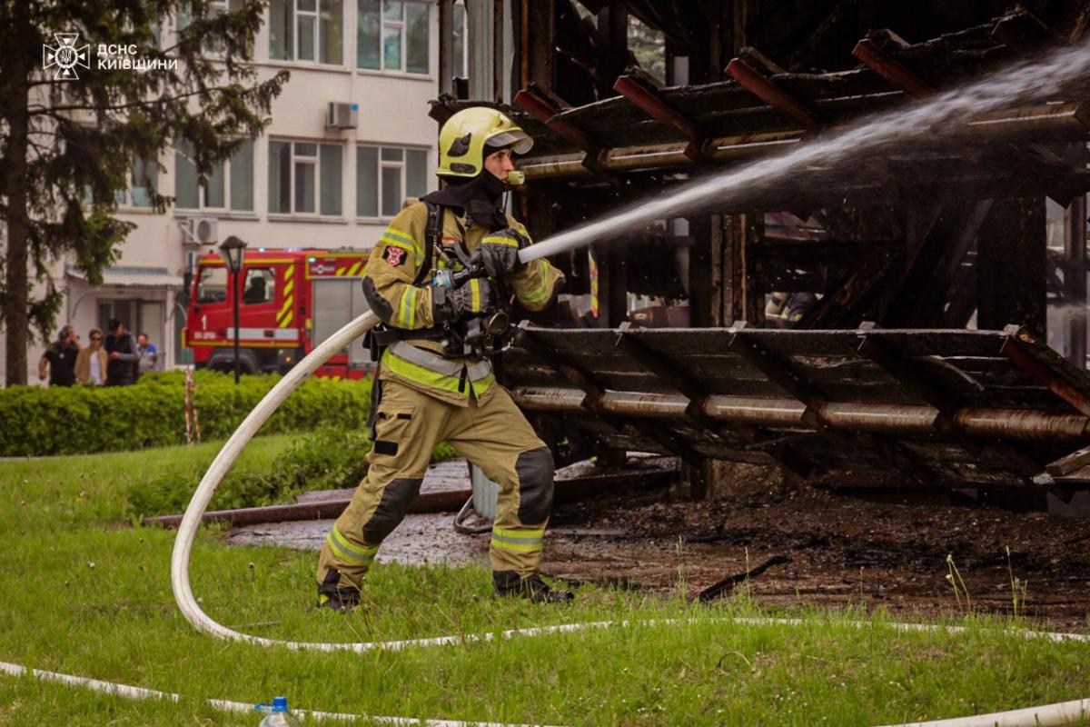 Ликвидация пожара на Белоцерковской ТЭЦ Ликвидация пожара на Белоцерковской ТЭЦ