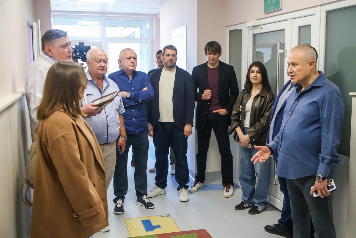 Фонд братів Суркіс та ФК Фонд братів Суркіс та ФК
