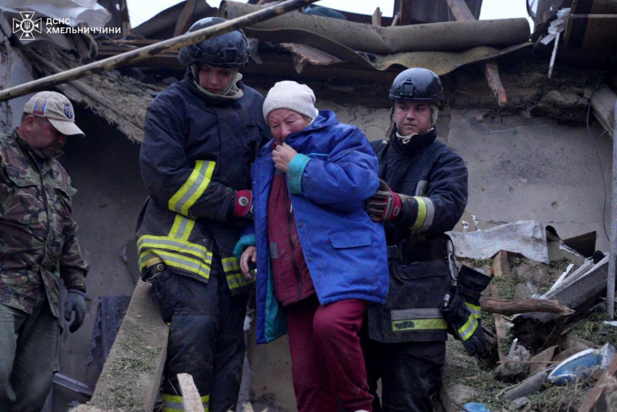 Наслідки ворожого удару по Хмельницькій області Наслідки ворожого удару по Хмельницькій області