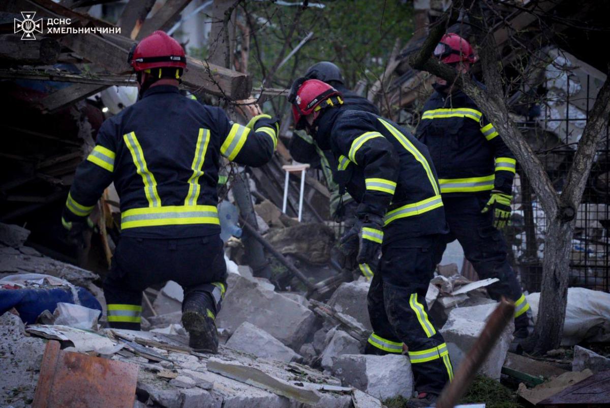 Наслідки ворожого удару по Хмельницькій області Наслідки ворожого удару по Хмельницькій області