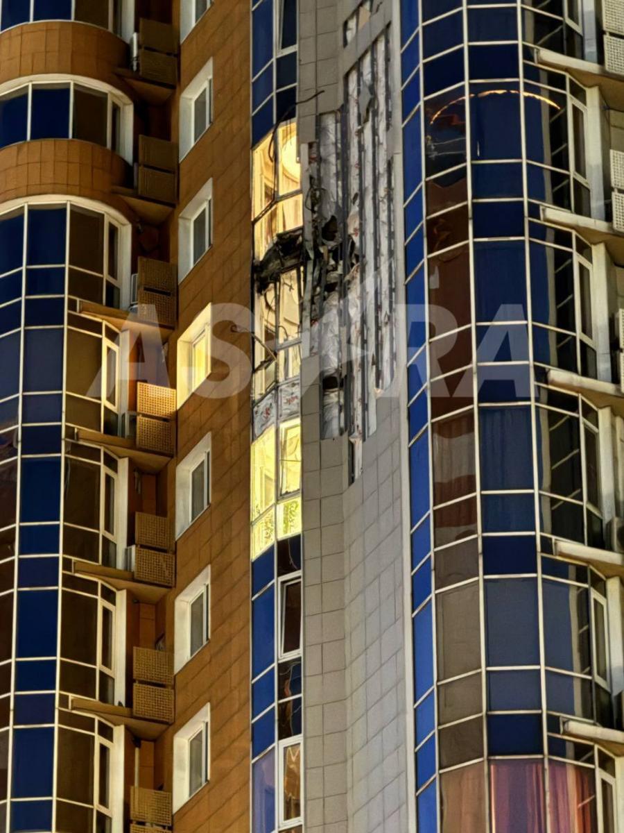 Пошкоджений будинок у Підмосков'ї Пошкоджений будинок у Підмосков'ї
