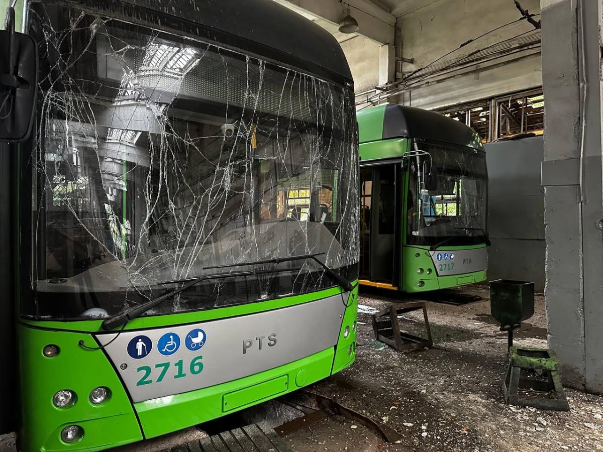 Атака на тролейбусне депо у Харкові Атака на тролейбусне депо у Харкові