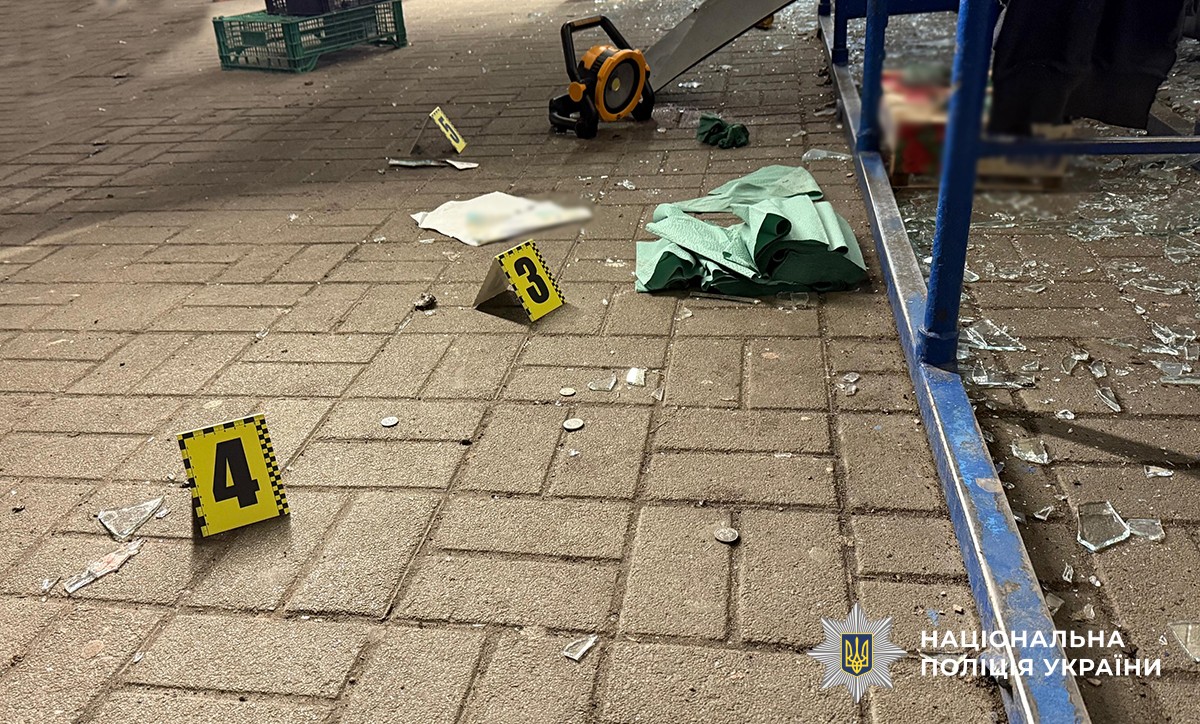 Последствия взрыва гранаты в Житомире Последствия взрыва гранаты в Житомире