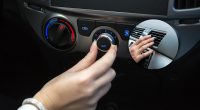 Працює краще, ніж кондиціонер: яку кнопку в авто потрібно натиснути водіям