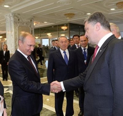 Порошенко підняв тему нафтопроводу, забувши як з Медведчуком вже Порошенко підняв тему нафтопроводу, забувши як з Медведчуком вже