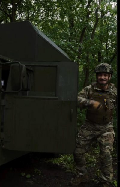 Ектор Хіменес Браво вирушив на фронт Ектор Хіменес Браво вирушив на фронт