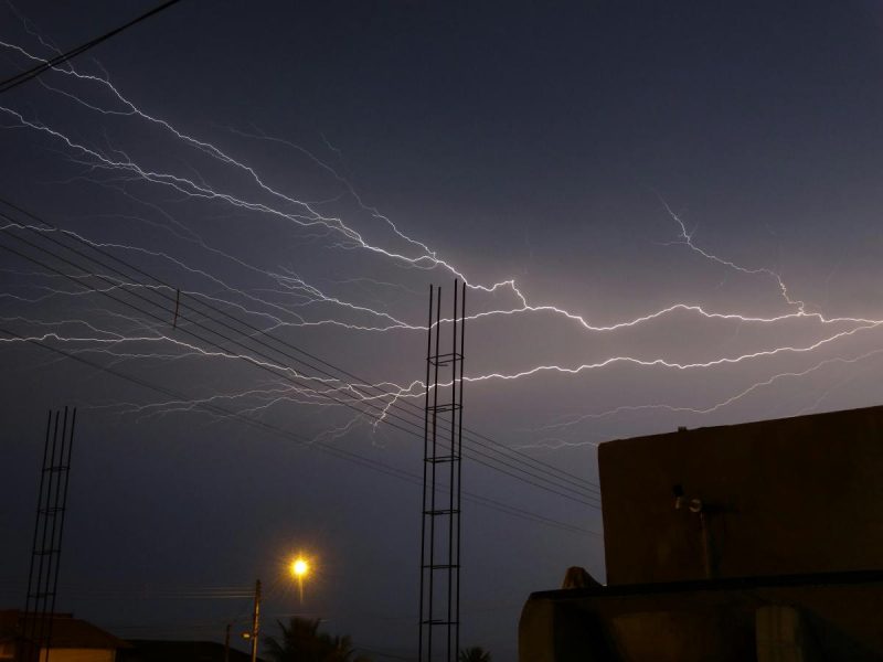 Грозовые дожди и холод накрывают Украину: в каких областях будет сухо и тепло