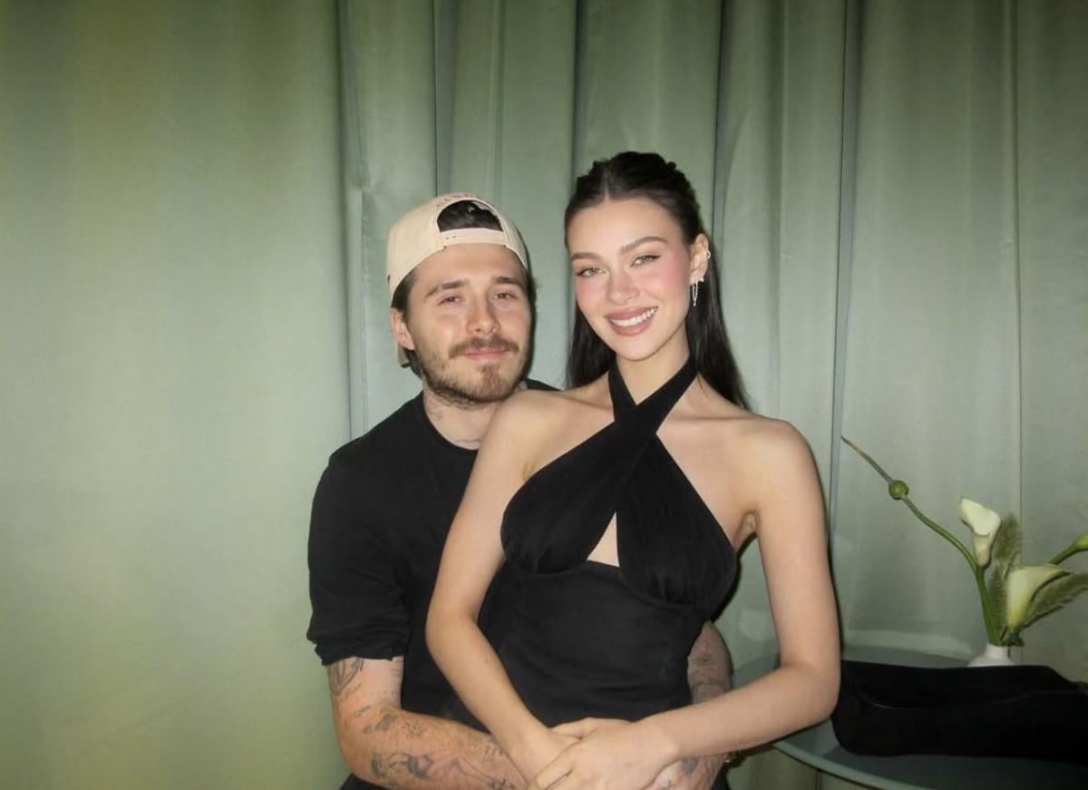 Бруклін Бекхем із дружиною 