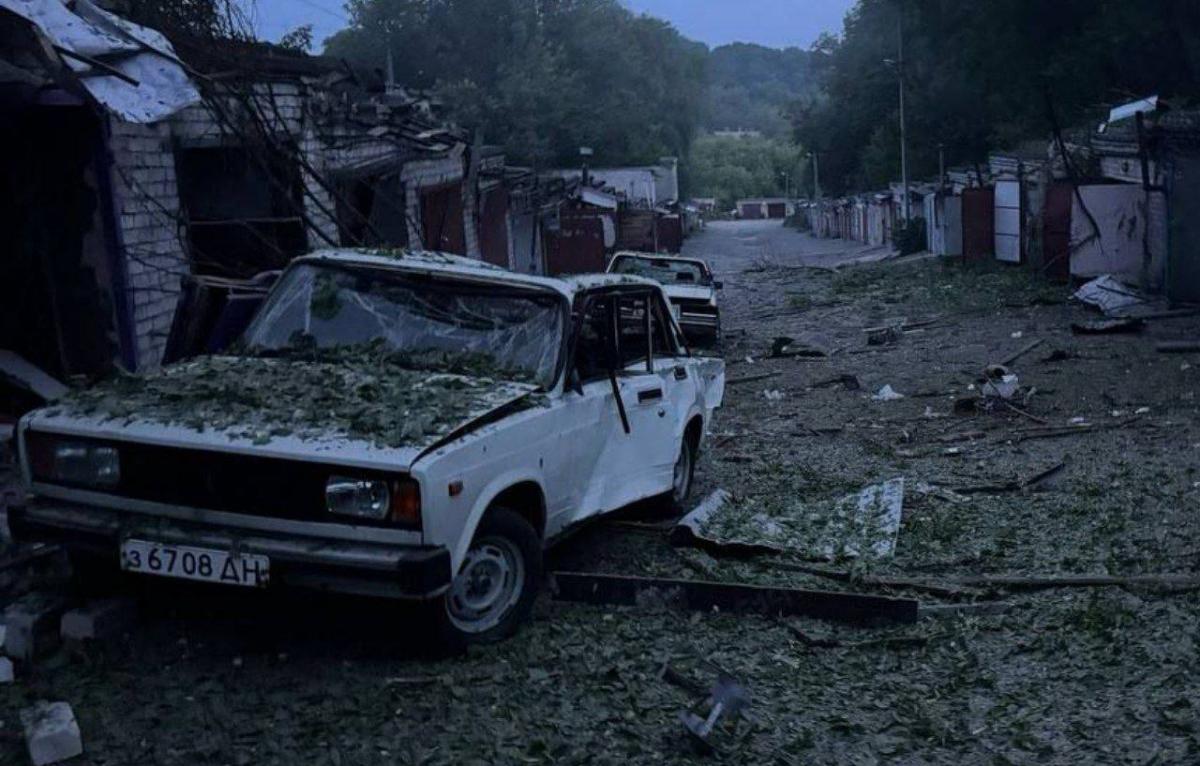 Наслідки удару по Дніпропетровській області у ніч на 7 червня 2025 року Наслідки удару по Дніпропетровській області у ніч на 7 червня 2025 року