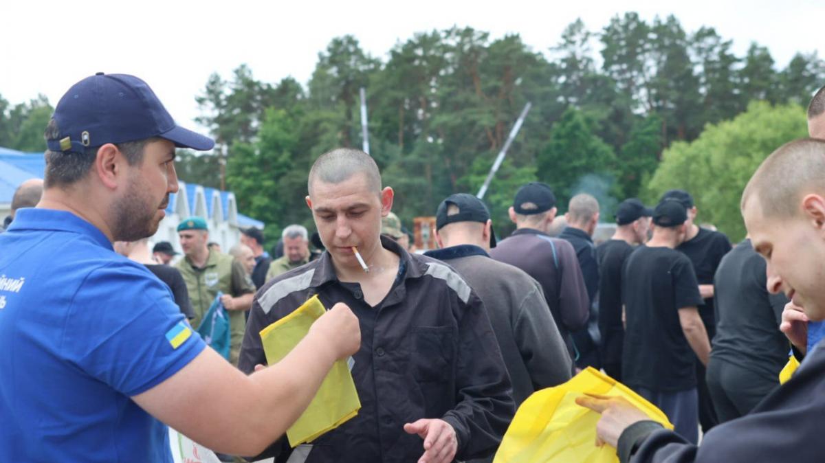 Україна та РФ провели новий обмін полоненими Україна та РФ провели новий обмін полоненими