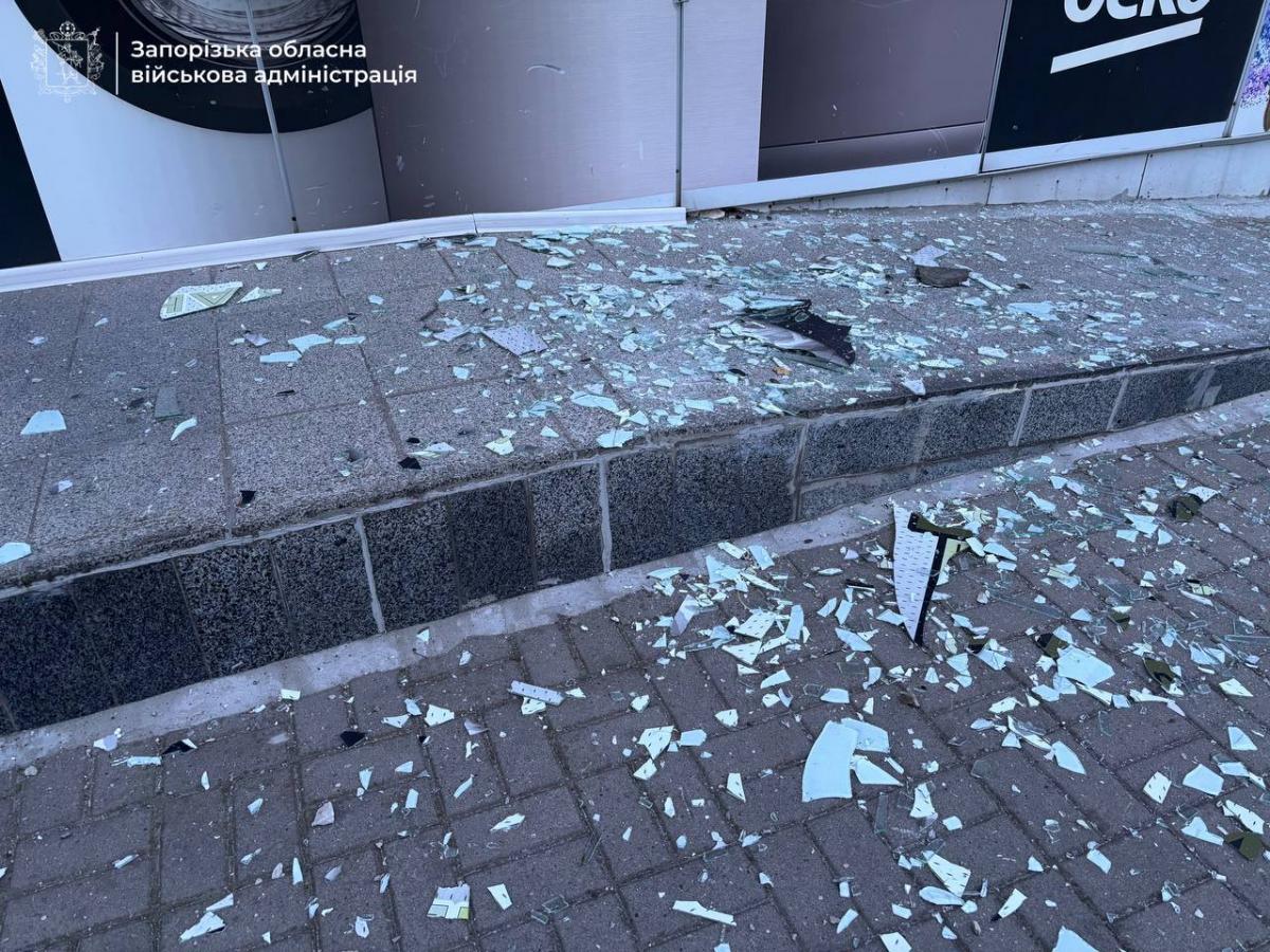 Наслідки удару по Запоріжжю в ніч на 14 червня 2025 року Наслідки удару по Запоріжжю в ніч на 14 червня 2025 року